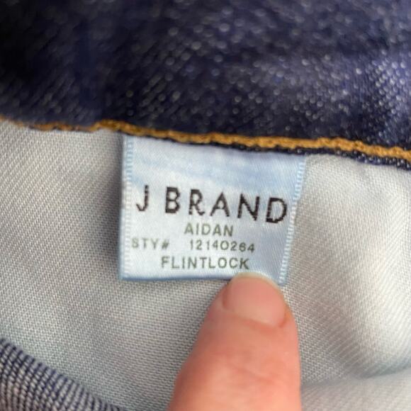 J Brand Jeans Aiden Flintlock Distressed Boyfriend Jeans Size 26/2 - Picture 11 of 12